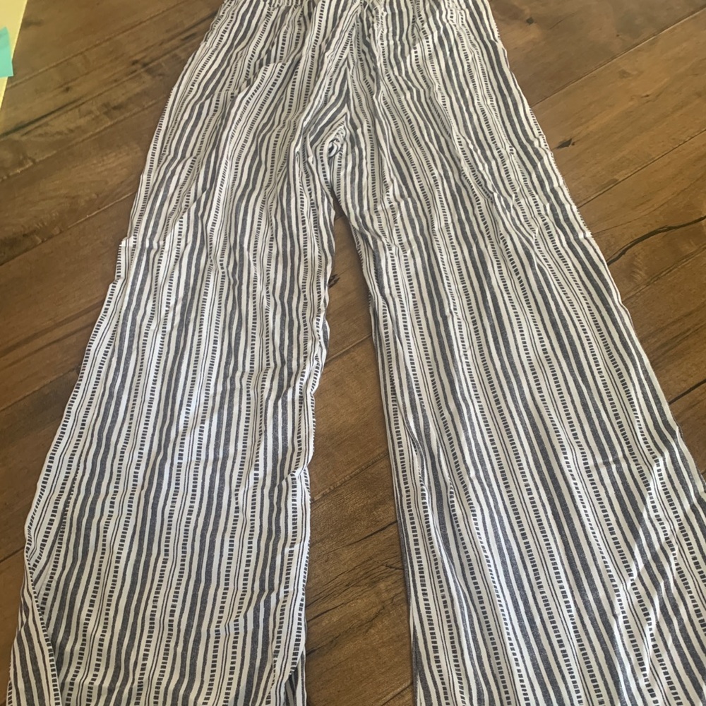 Loose pants